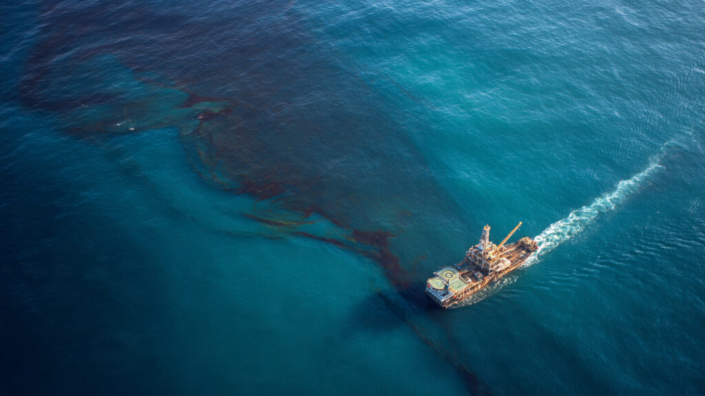 Impacto ambiental sostenido: la crisis del hidrocarburo en el Golfo